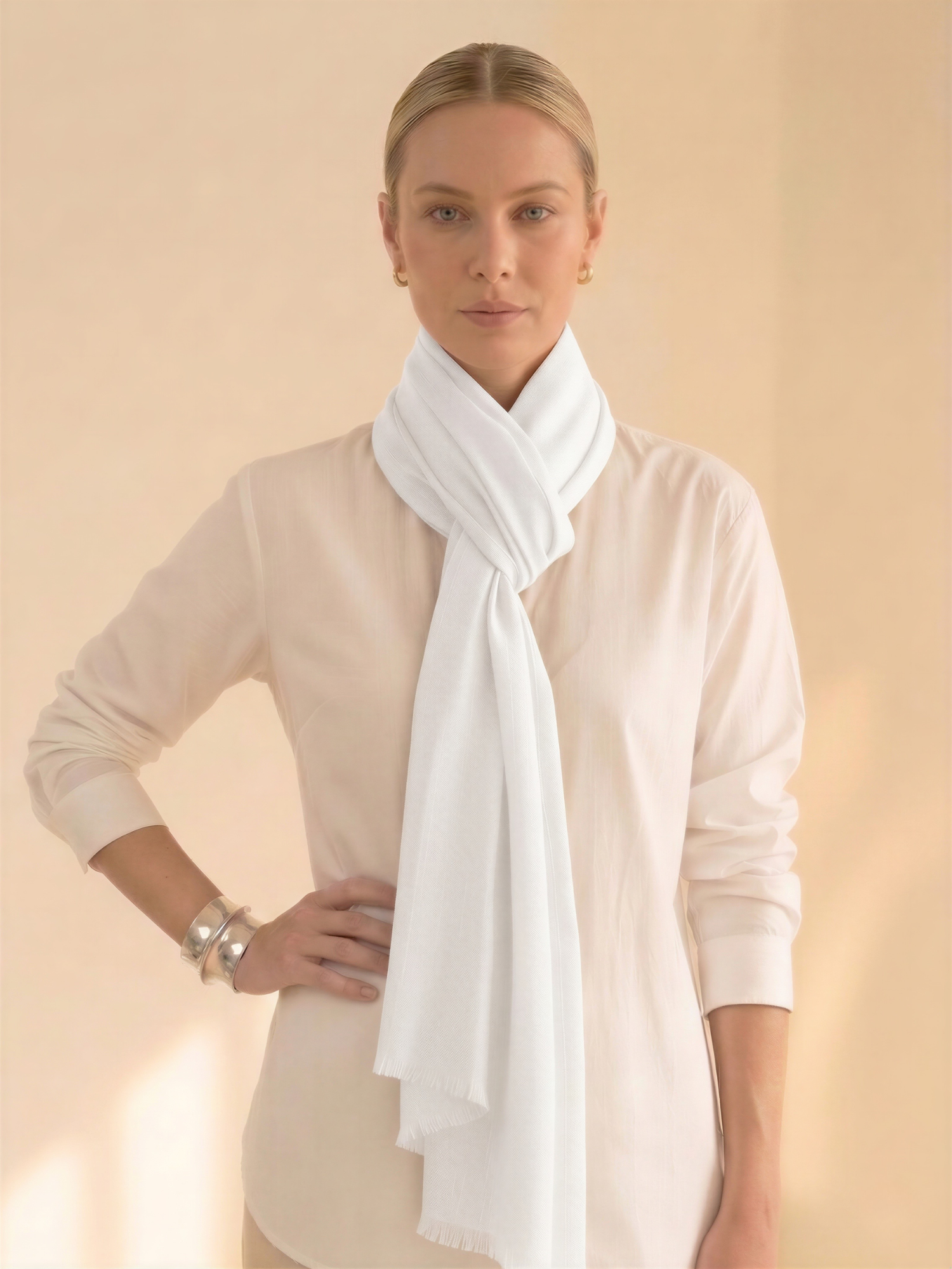Ivory Fine wool Stole